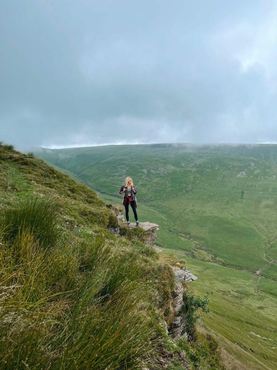 Brecon Beacons Hiking Guide And Wild Water Swimming - Zanna Van Dijk