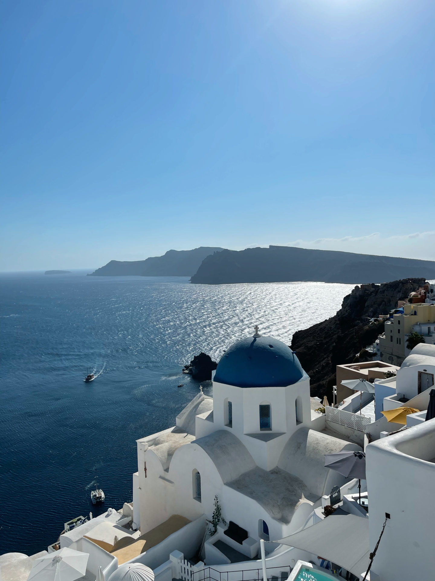 Santorini Travel Guide: What To See and Do In Santorini