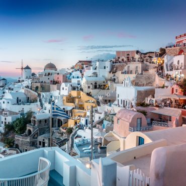 Santorini Travel Guide: What To See and Do In Santorini